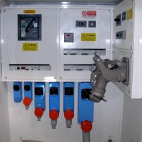 LV switchgear with sockets